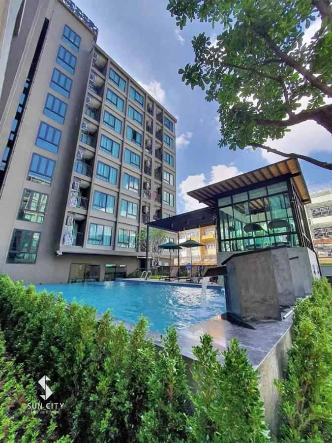Suncity Condo Bangkok Exteriör bild